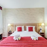Brit Confort Hotel 3*