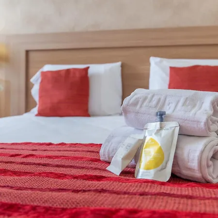 Otel Brit Confort Castres (Tarn)