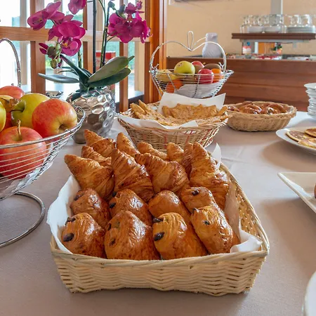 Brit Confort Otel Castres (Tarn)