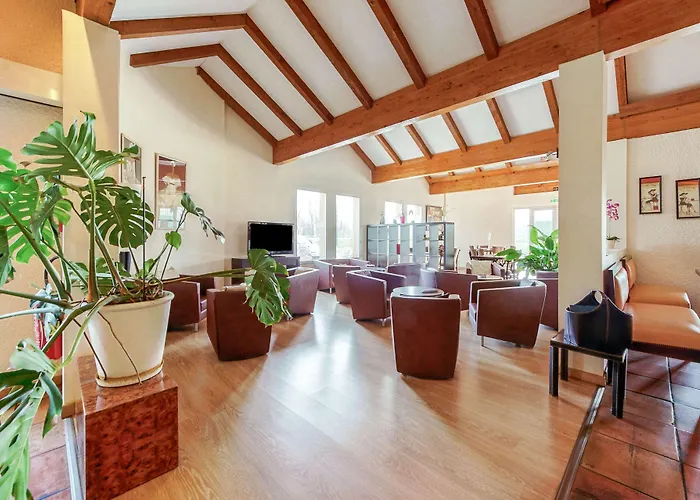 Brit Confort Hotel 3*