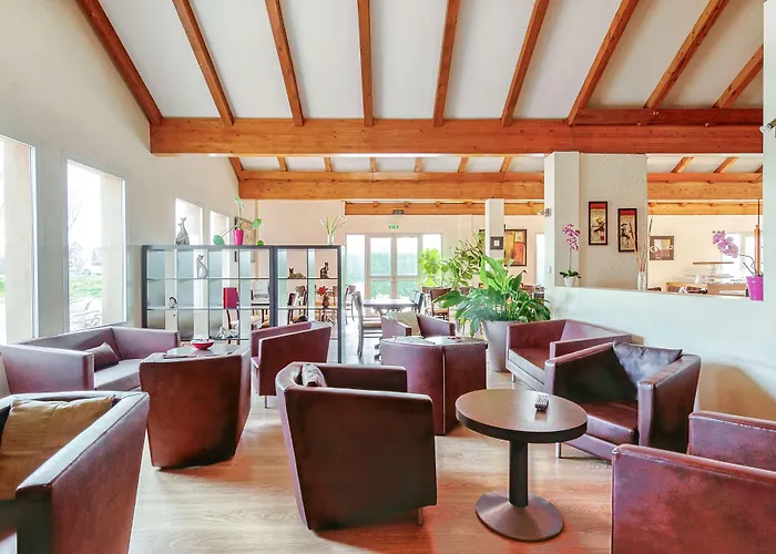 Brit Confort Hotel 3*